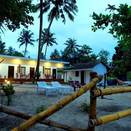 Marari Phoenix Beach Homestay Mararikulam Exterior foto