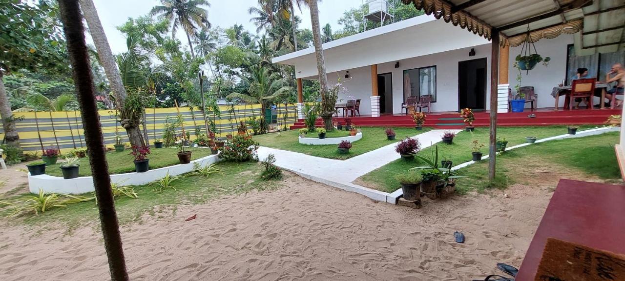 Marari Phoenix Beach Homestay Mararikulam Exterior foto