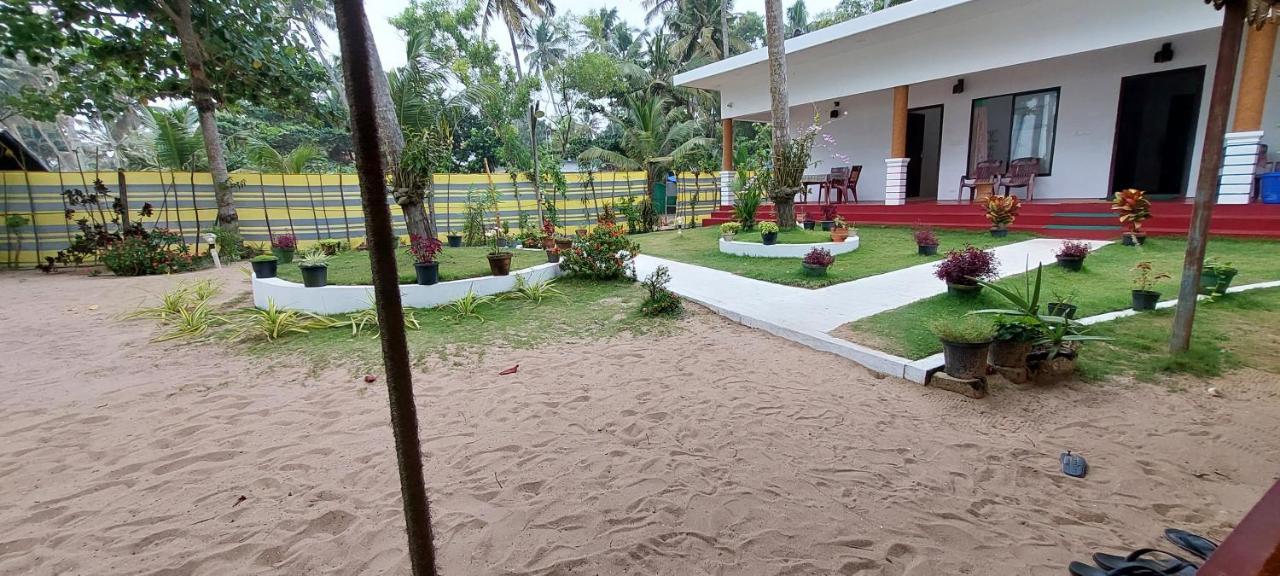 Marari Phoenix Beach Homestay Mararikulam Exterior foto