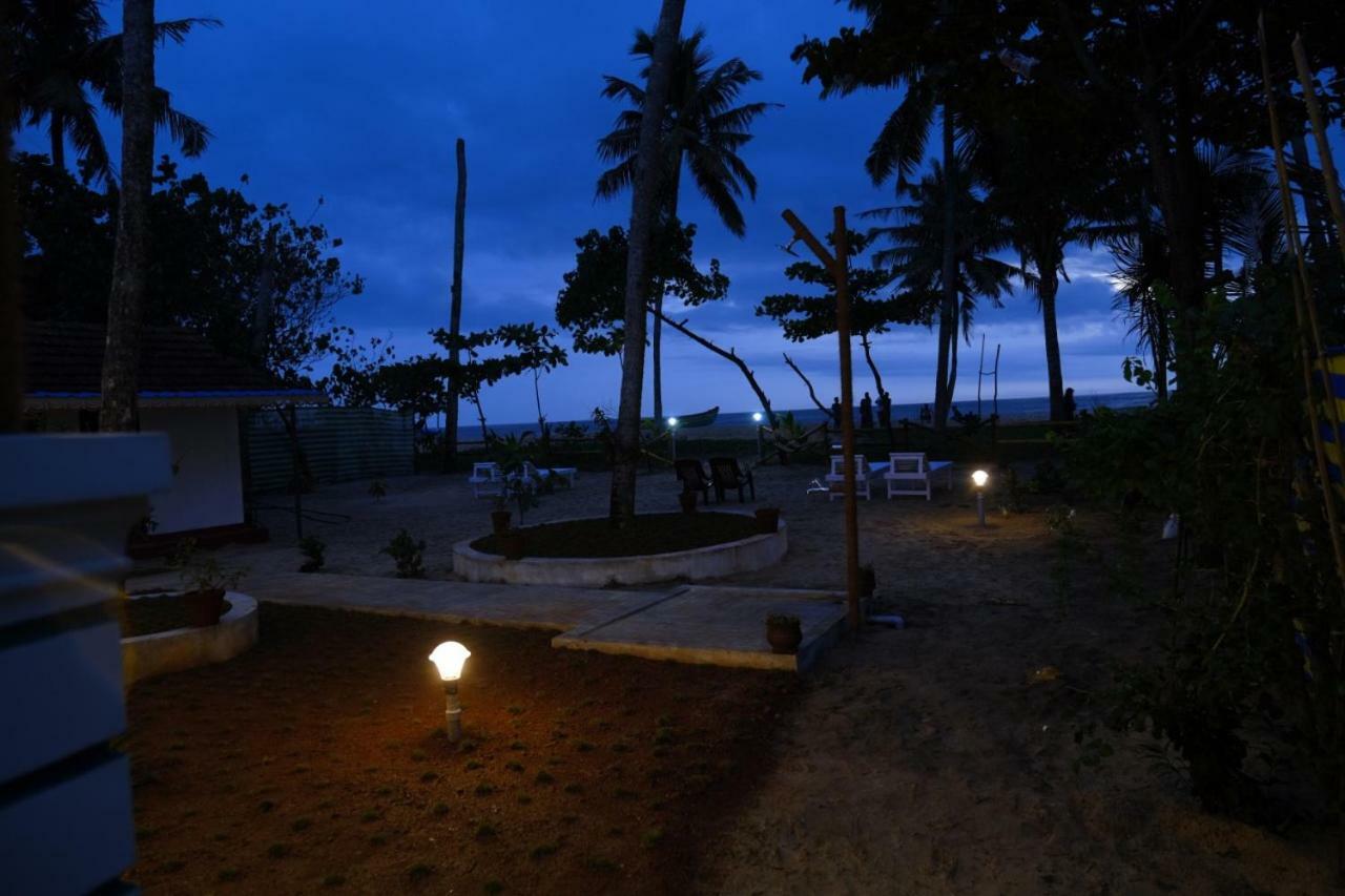 Marari Phoenix Beach Homestay Mararikulam Exterior foto
